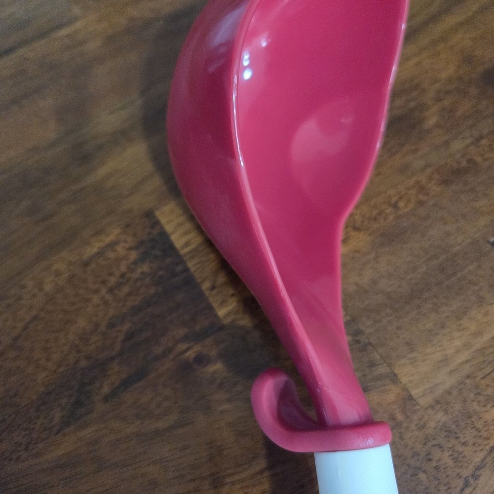 Red Kitchen Ladle - Picture 6 of 6